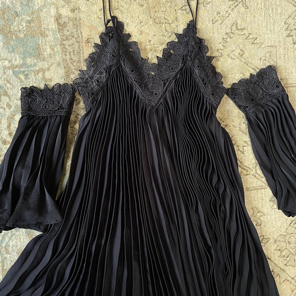 Romantic navy blue dress - Picture 2 of 5